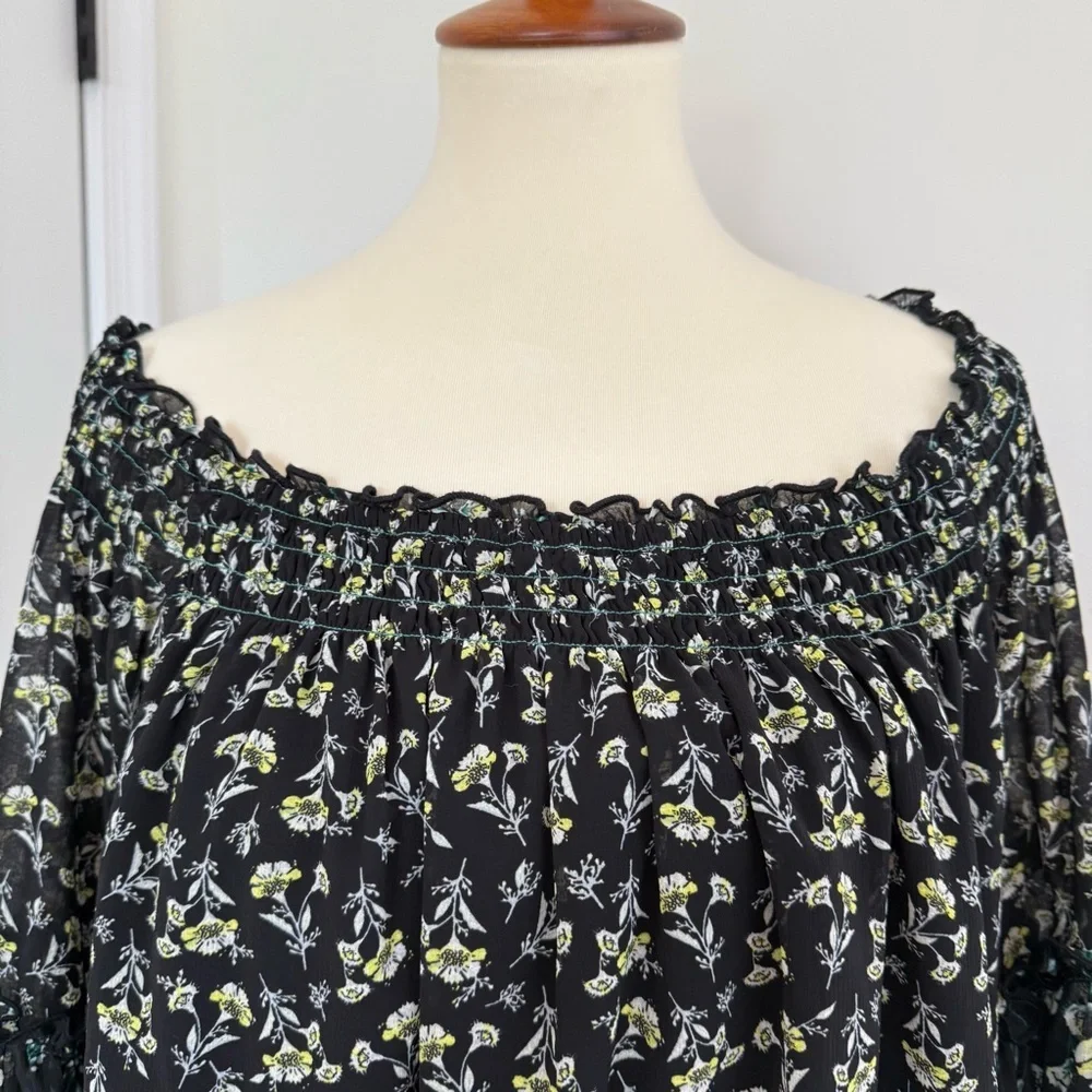 Free People‎ Black Floral Off the Shoulder Blouse Size M Medium
